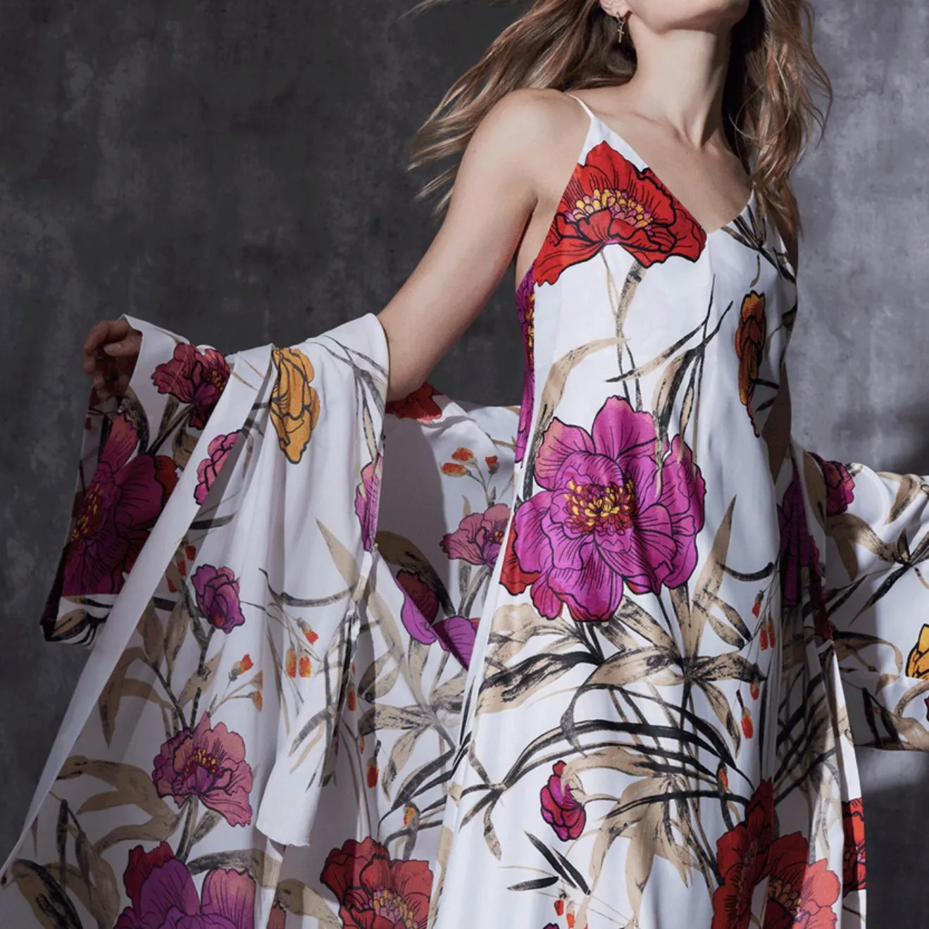 Natori Anais 50" Gown S73041