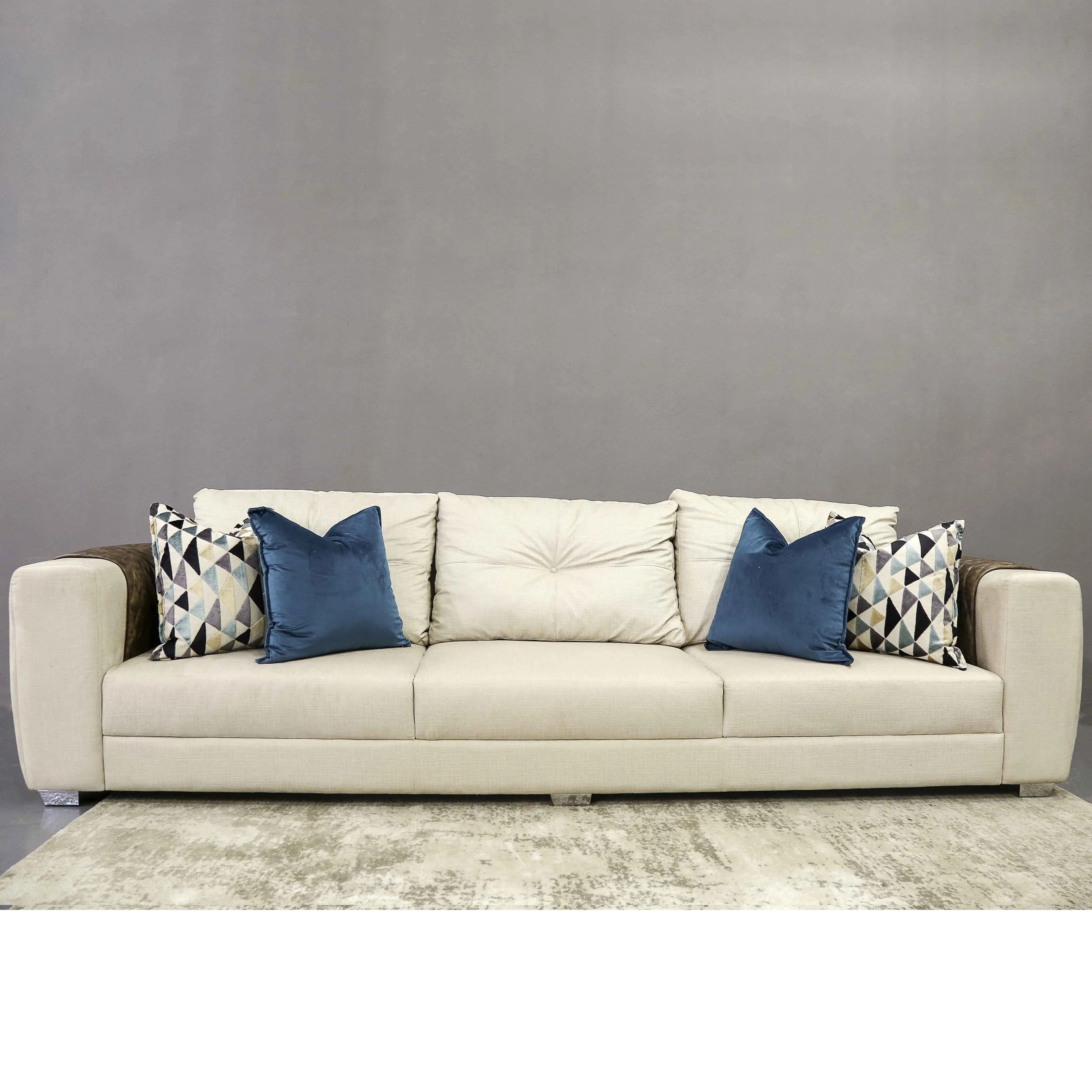 Nqa Couch
