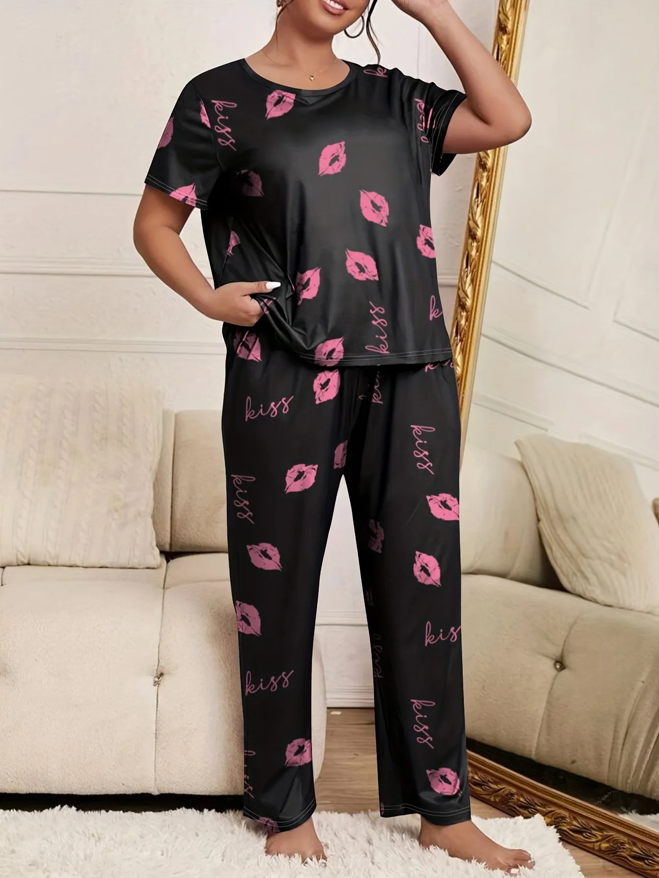 Plus Size Casual Pajama Set - Women's Plus Kiss & Letter Print Comfort Graphic Tee & Pants Set