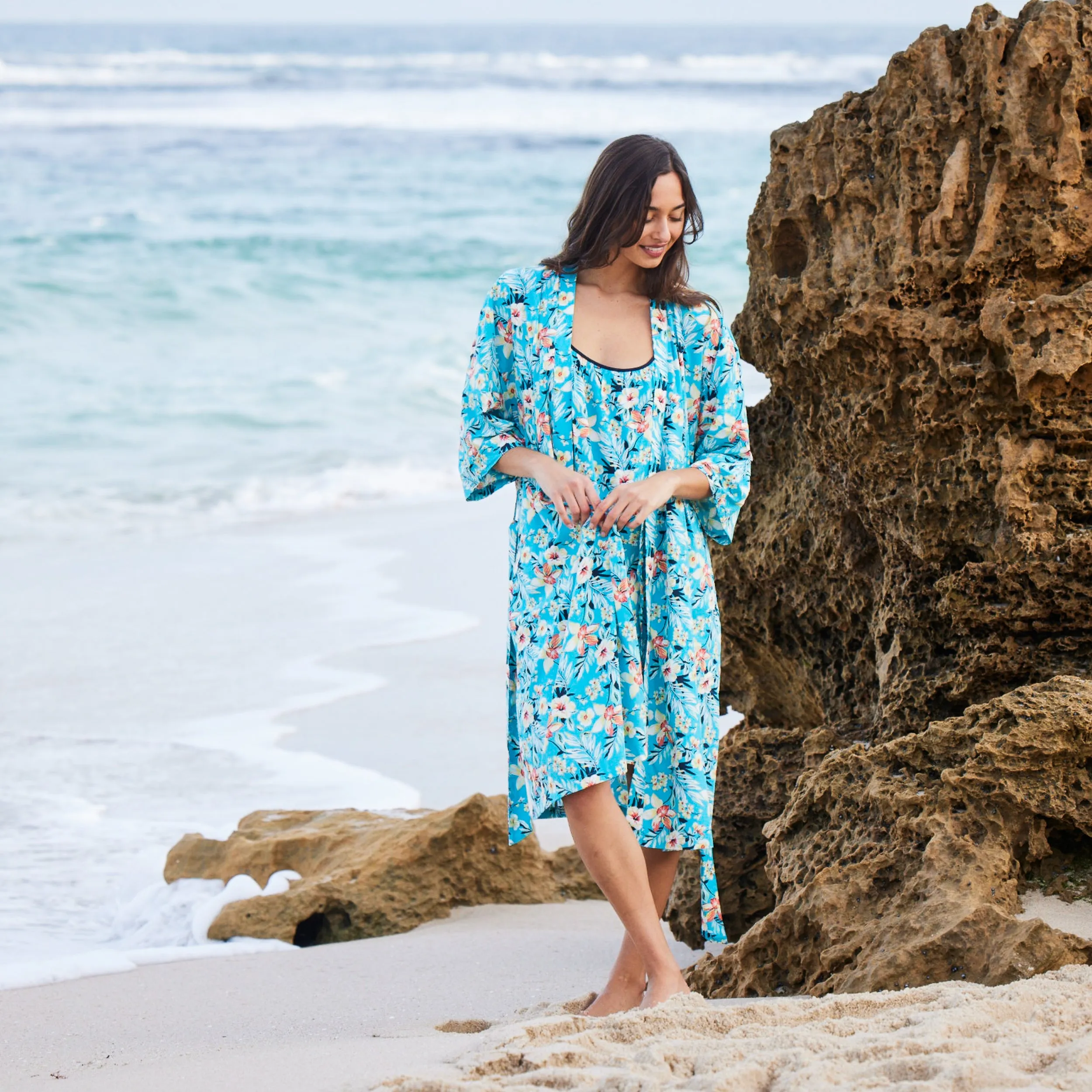 Women's Twilight Floral Woven Robe - Blue